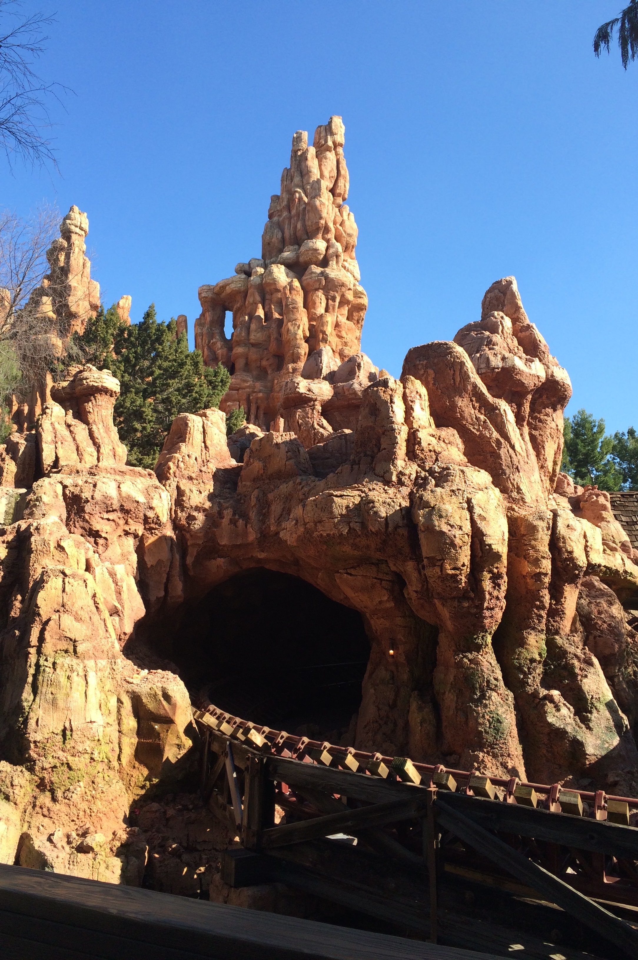 Fastest Roller Coasters in Disneyland & California Adventure