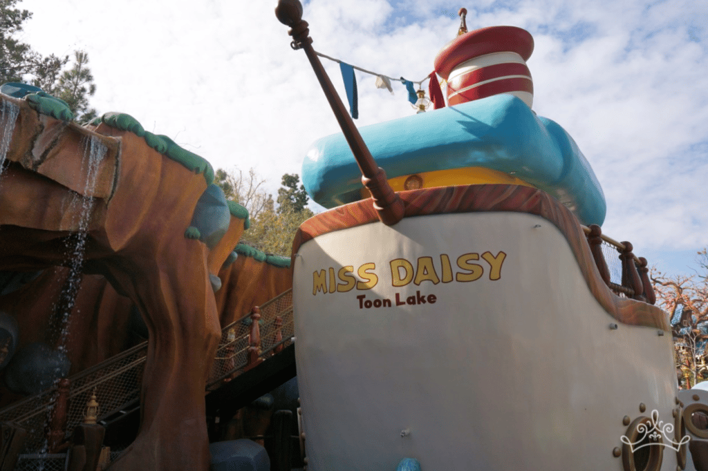 Donald's Boat in Disneyland's Toontown